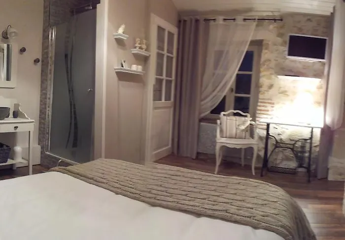 Chambres D'hotes Le Domaine Du Saule *